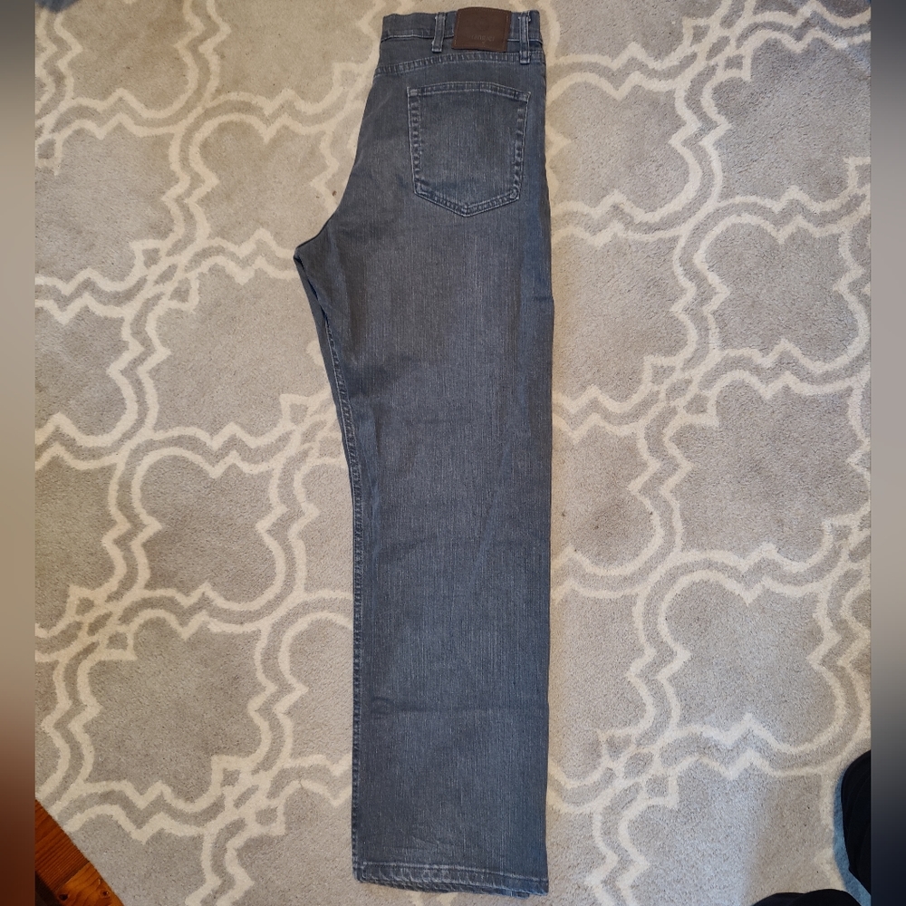 Wrangler Relaxed Fit Gray Jeans 34x32 - Picture 7 of 10